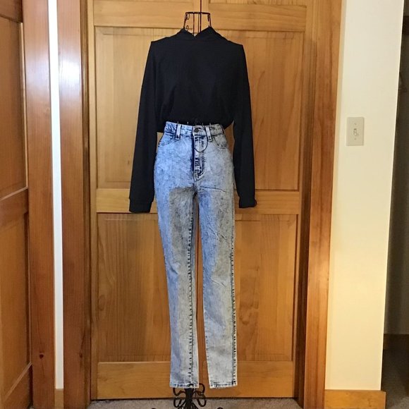 Acid Wash High Waisted Skinny Jeans - Picture 2 of 6